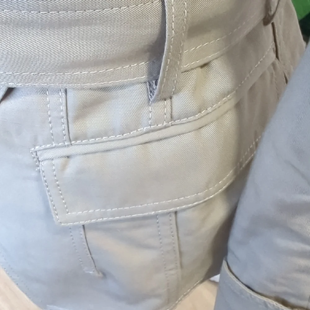 Balmain Beige Double-Breasted Trench Coat with Gold Buttons - Picture 3 of 7